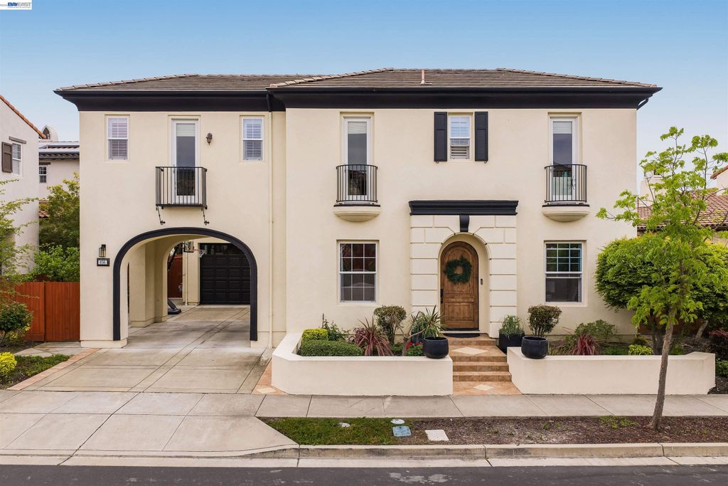 Photo of 456 Vanessa Way, Danville, CA 94506 (MLS # 41129221)