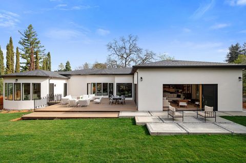 A home in Palo Alto