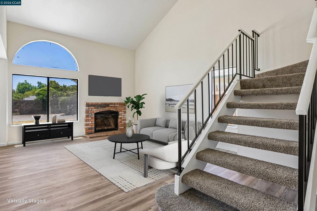 Photo of 100 Trident Ct, Vallejo, CA 94591 (MLS # 41135495)
