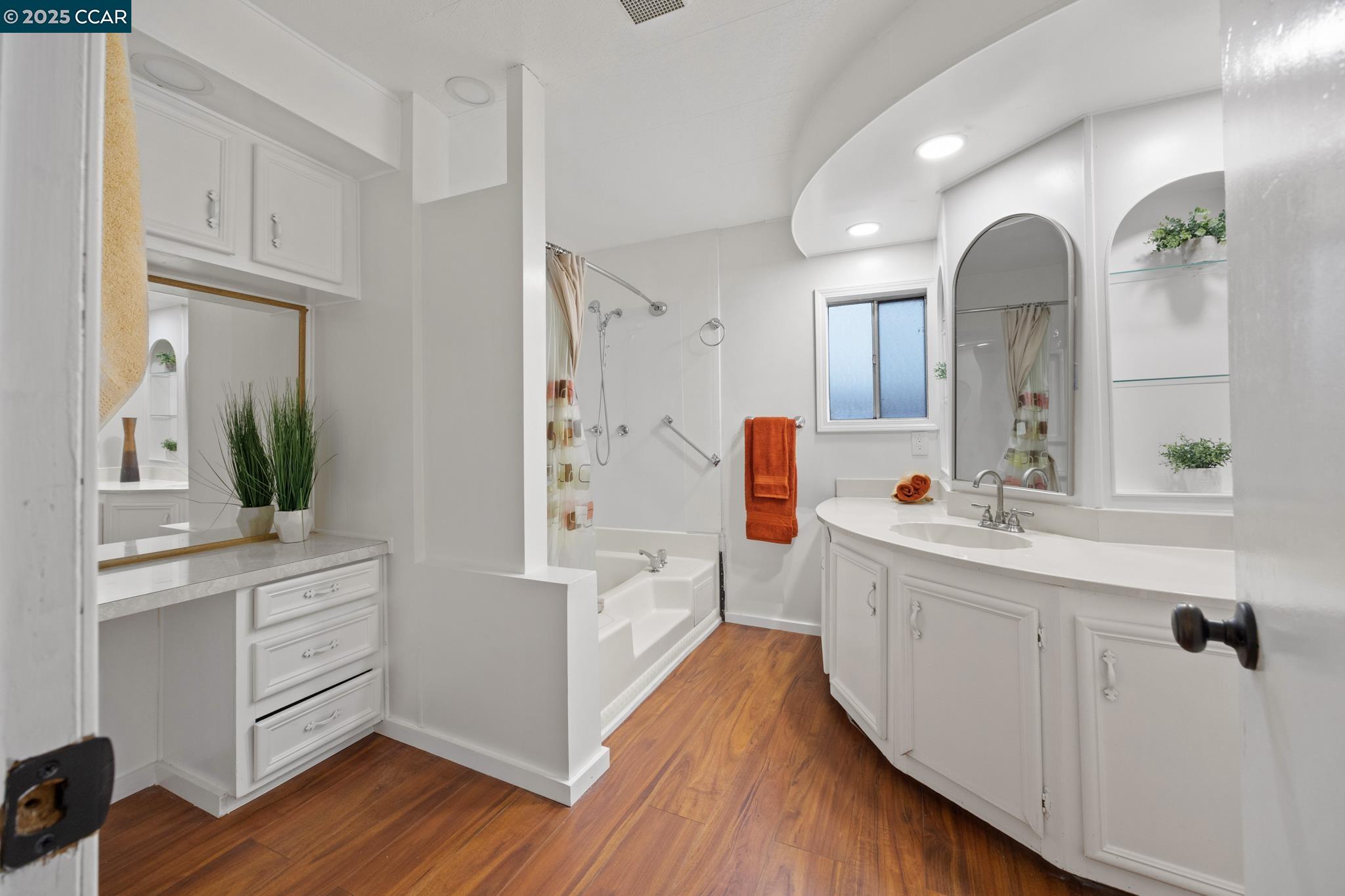 Antioch, California 94509, United States, 2 Bedrooms Bedrooms, ,2 BathroomsBathrooms,Residential,Pending,20730