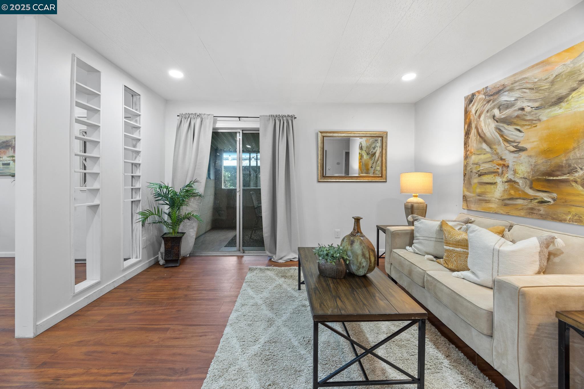 Antioch, California 94509, United States, 2 Bedrooms Bedrooms, ,2 BathroomsBathrooms,Residential,Pending,20730