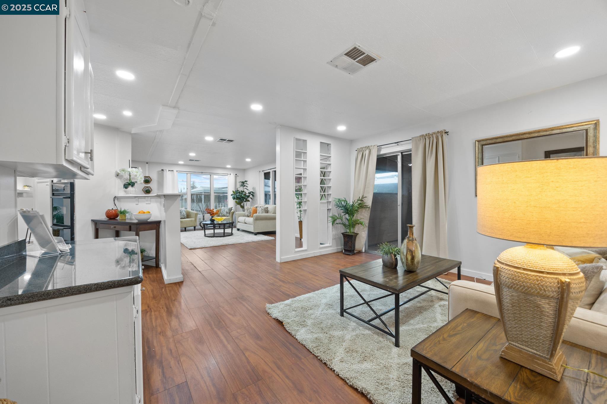 Antioch, California 94509, United States, 2 Bedrooms Bedrooms, ,2 BathroomsBathrooms,Residential,Pending,20730