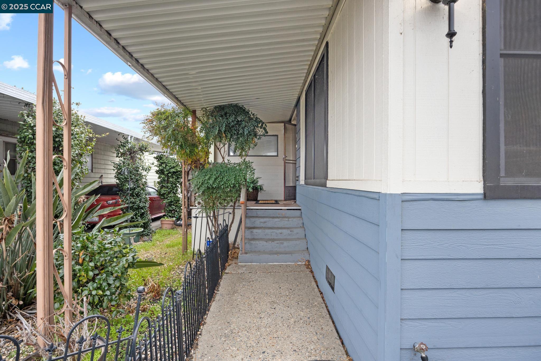 Antioch, California 94509, United States, 2 Bedrooms Bedrooms, ,2 BathroomsBathrooms,Residential,Pending,20730