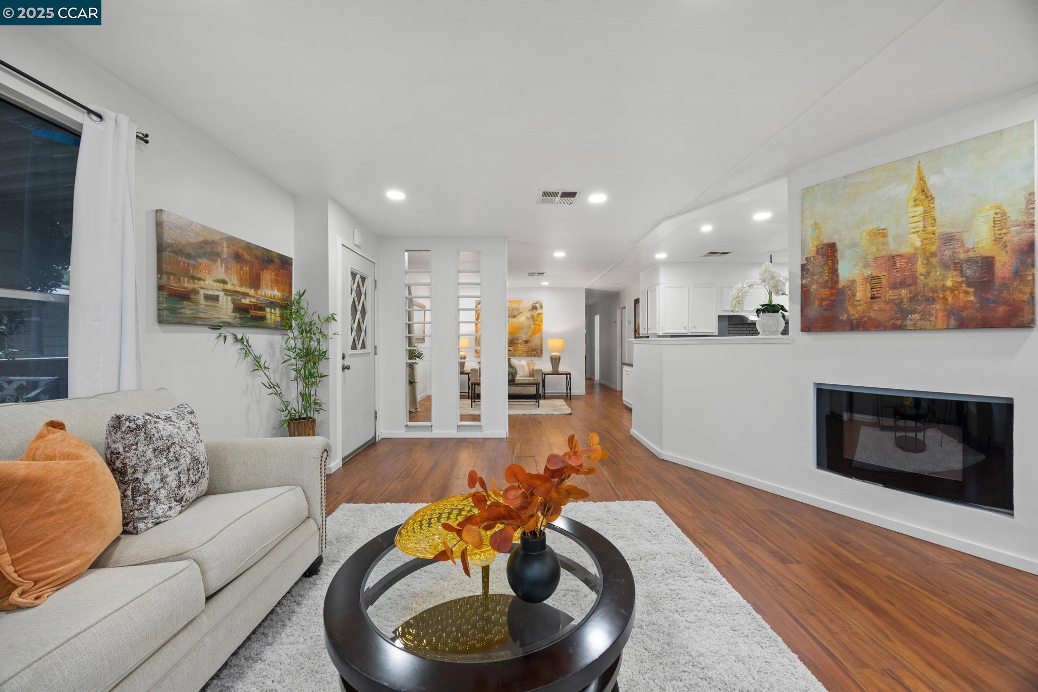 Antioch, California 94509, United States, 2 Bedrooms Bedrooms, ,2 BathroomsBathrooms,Residential,Pending,20730