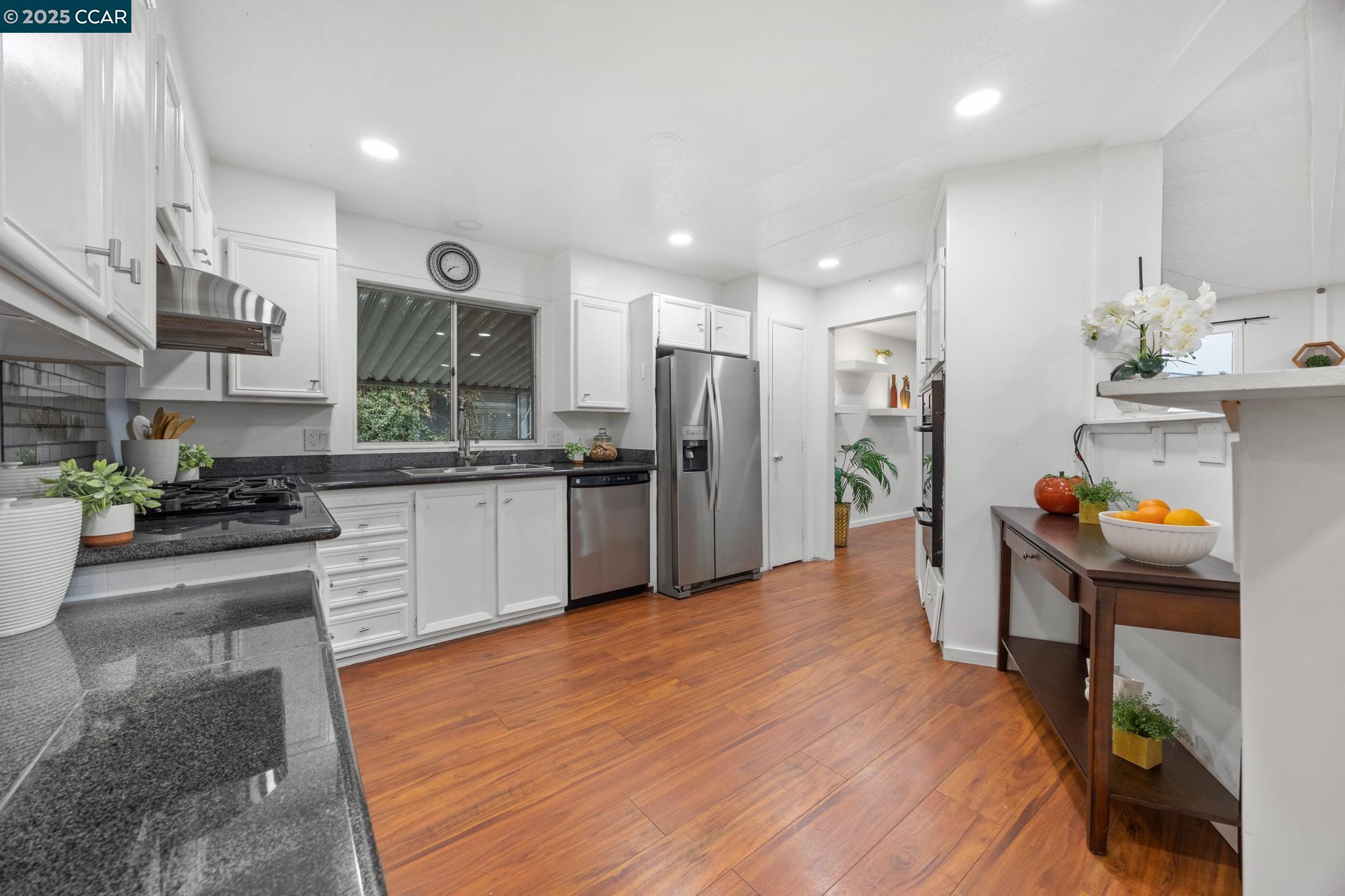 Antioch, California 94509, United States, 2 Bedrooms Bedrooms, ,2 BathroomsBathrooms,Residential,Pending,20730