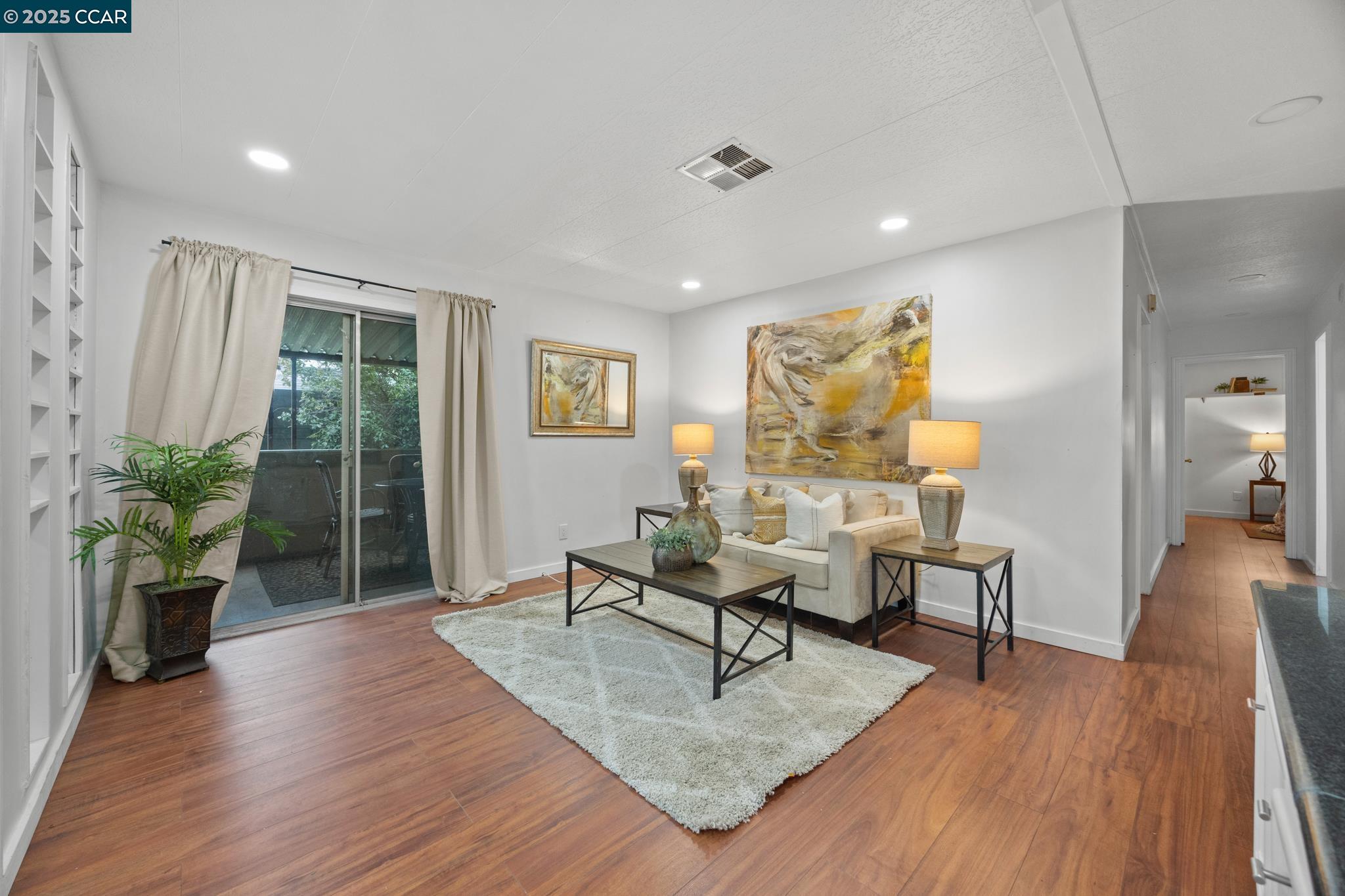 Antioch, California 94509, United States, 2 Bedrooms Bedrooms, ,2 BathroomsBathrooms,Residential,Pending,20730