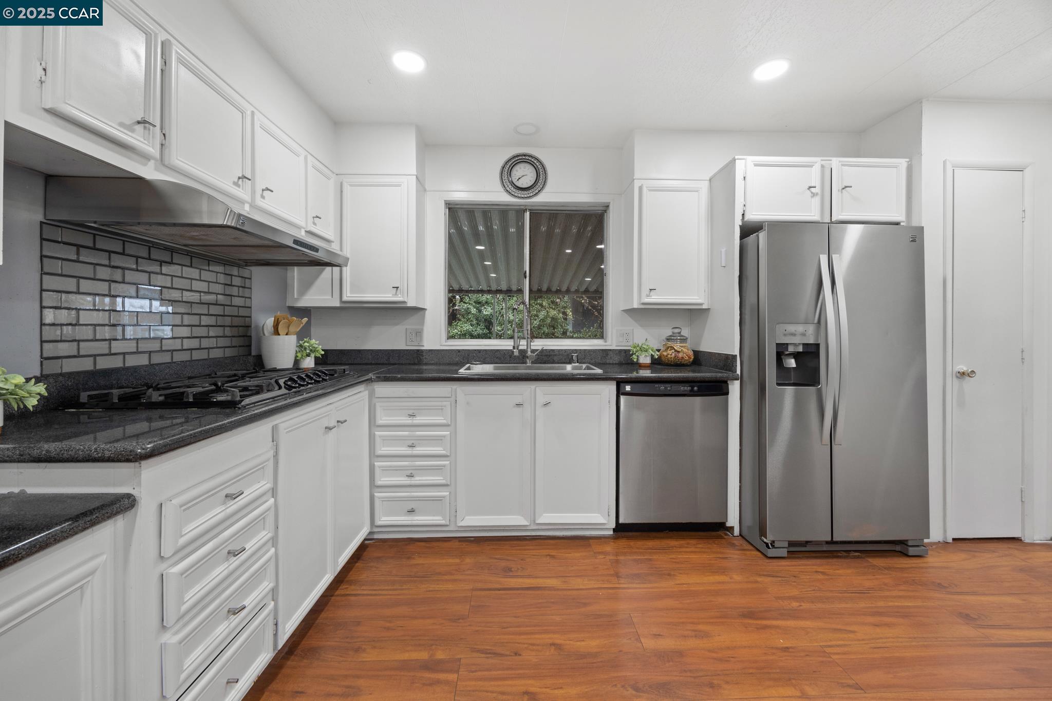 Antioch, California 94509, United States, 2 Bedrooms Bedrooms, ,2 BathroomsBathrooms,Residential,Pending,20730