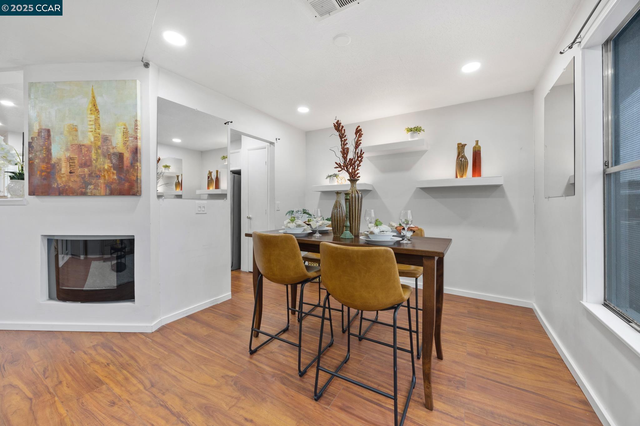 Antioch, California 94509, United States, 2 Bedrooms Bedrooms, ,2 BathroomsBathrooms,Residential,Pending,20730