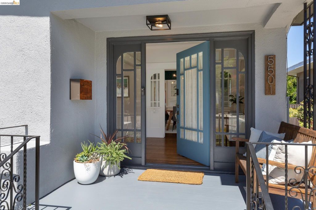Photo of 5501 Thomas Ave, Oakland, CA 94618 (MLS # 41135224)