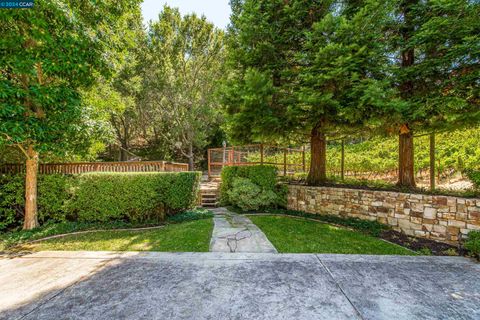 A home in Moraga