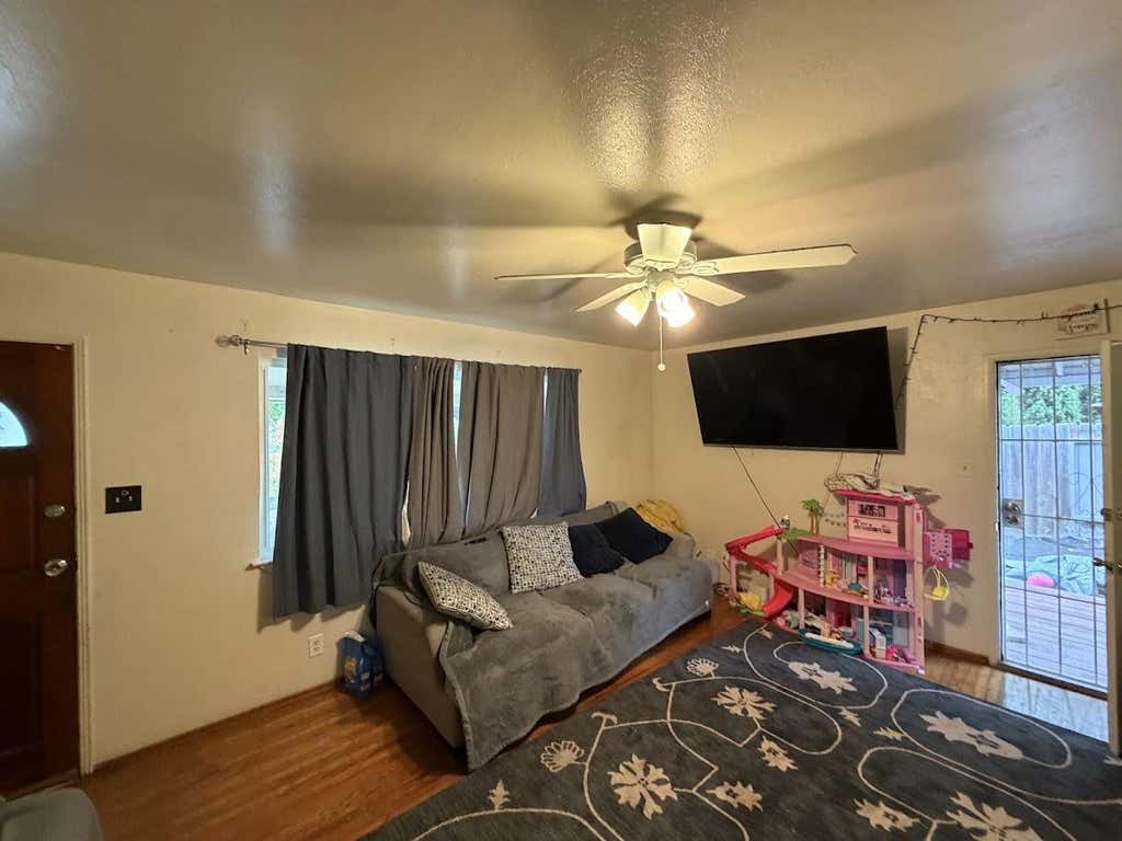 Photo of 2638 Icefield Court, Santa Clara, CA 95051 (MLS # ML82056361)