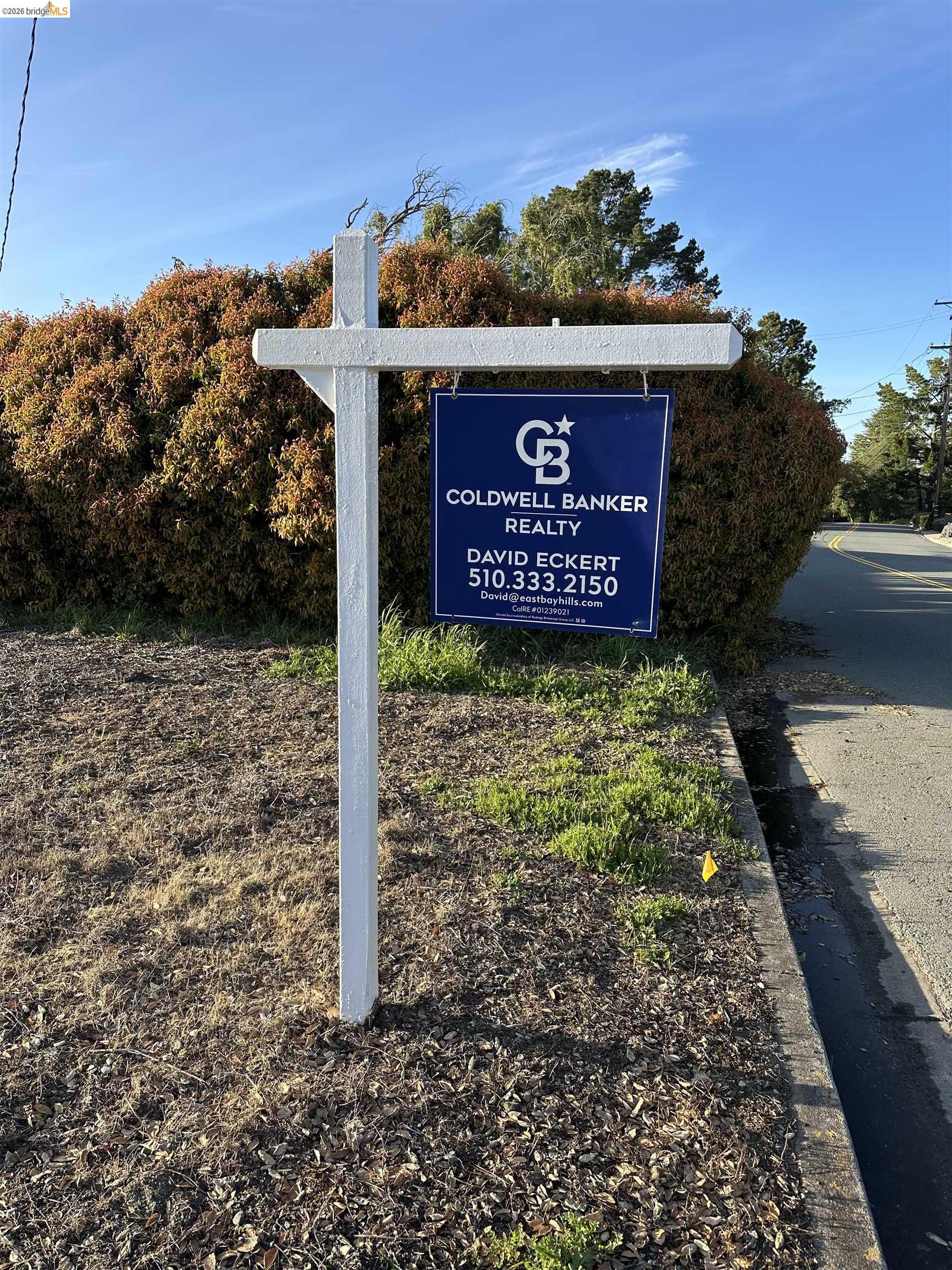 Photo 1 of 17 — 82 Zander Dr, Orinda, CA 94563