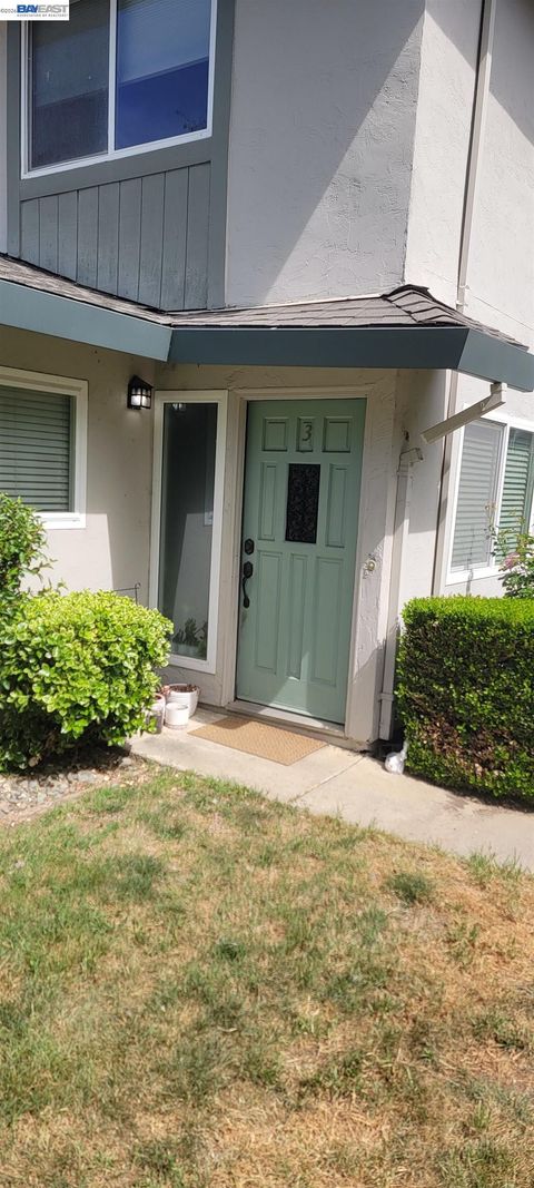 Photo of 2341 Foothill Rd #3, Pleasanton, CA 94588 (MLS # 41125614)