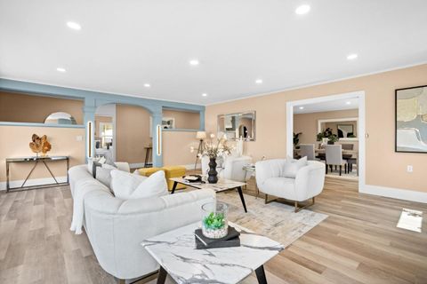 2926 E 22nd Street, Oakland, CA 94601 - #: ML81998563