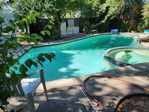 A home in San Leandro