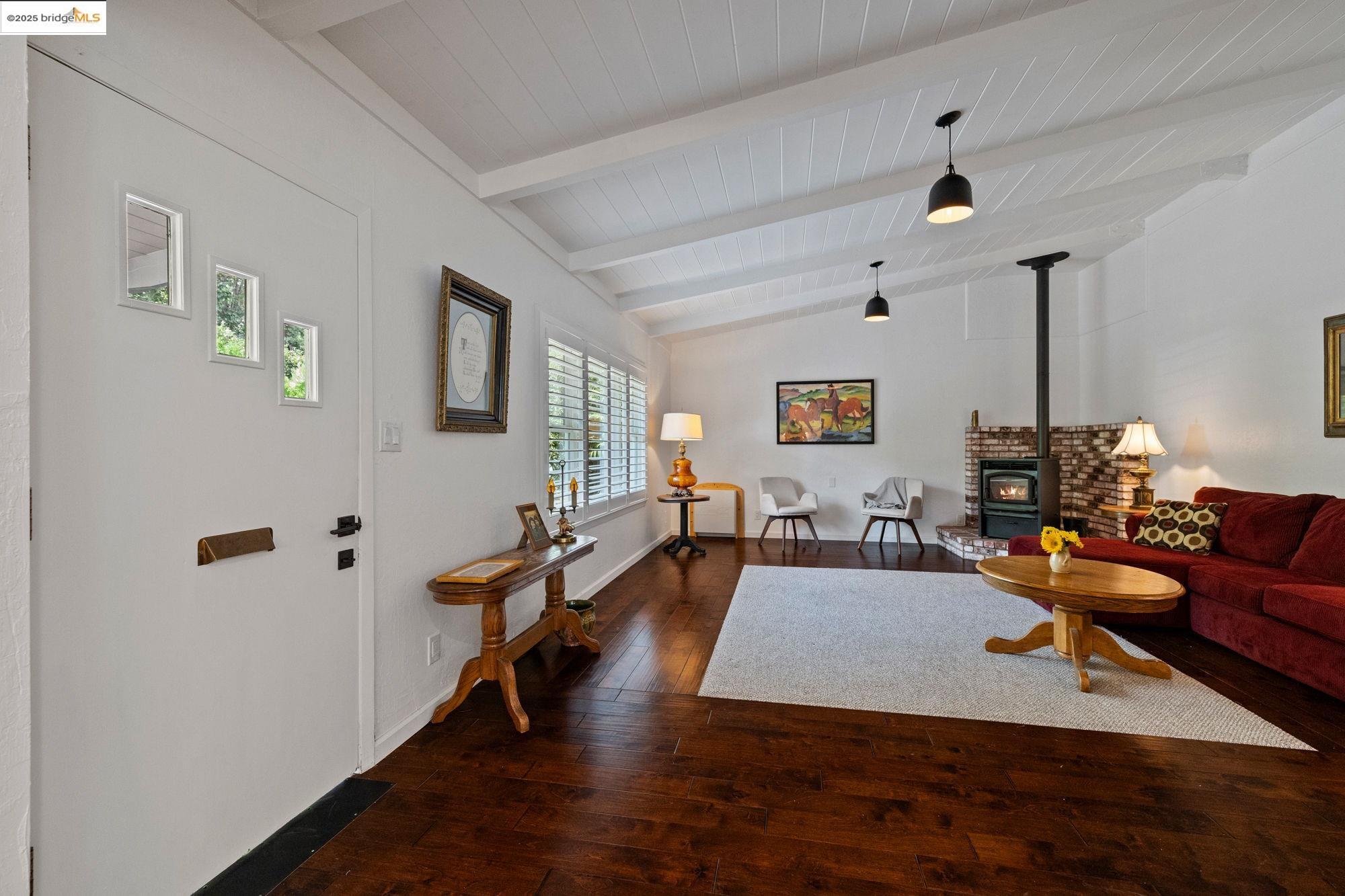 Sonora, California 95370, United States, 2 Bedrooms Bedrooms, ,1 BathroomBathrooms,Residential,Active,164475