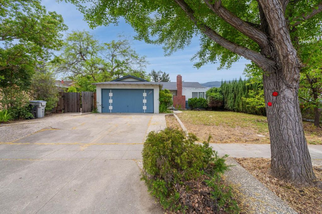 Photo of 1774 Chevalier Drive, San Jose, CA 95124 (MLS # ML82041019)