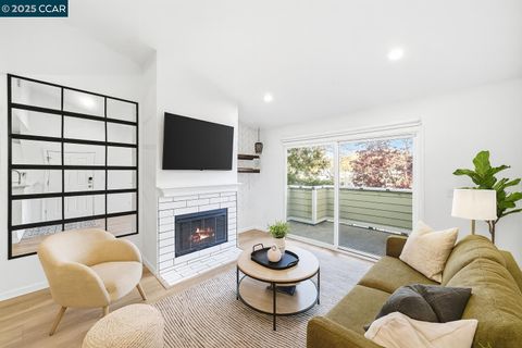 Photo of 130 Reflections Dr #28, San Ramon, CA 94583 (MLS # 41117598)