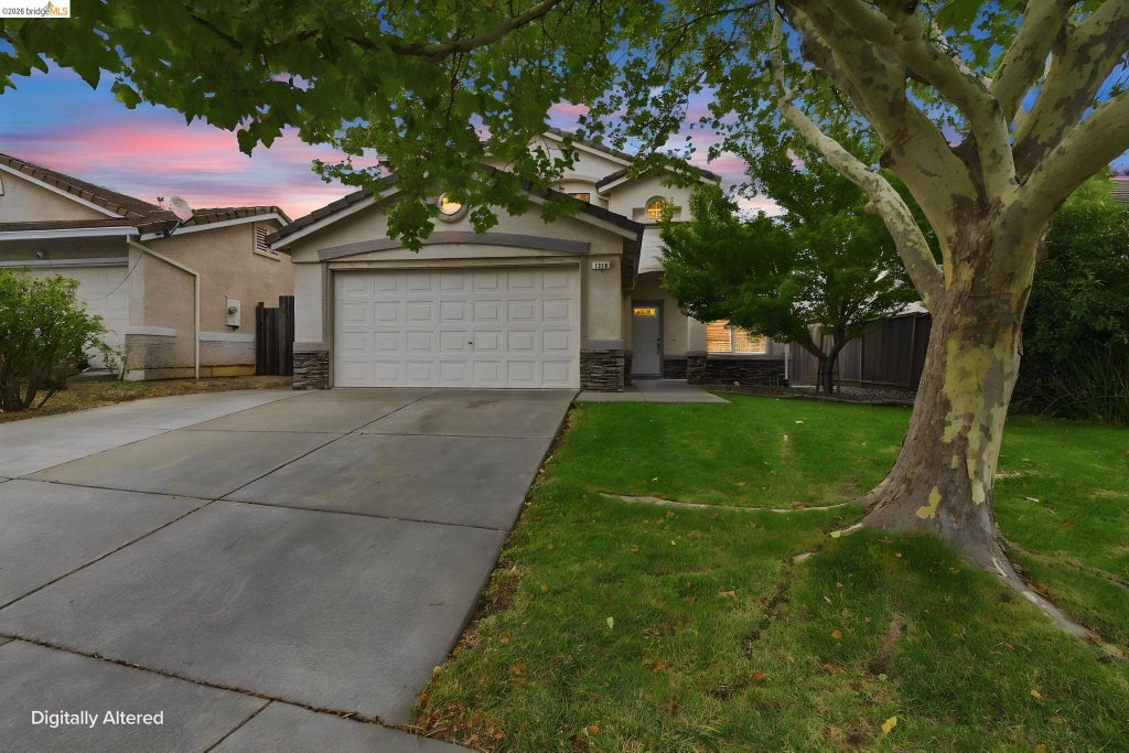 Photo of 1316 Summer Grove Cir, Fairfield, CA 94534 (MLS # 41148360)