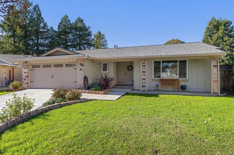 Photo of 7020 Via Quito, Pleasanton, CA 94566 (MLS # ML82029580)