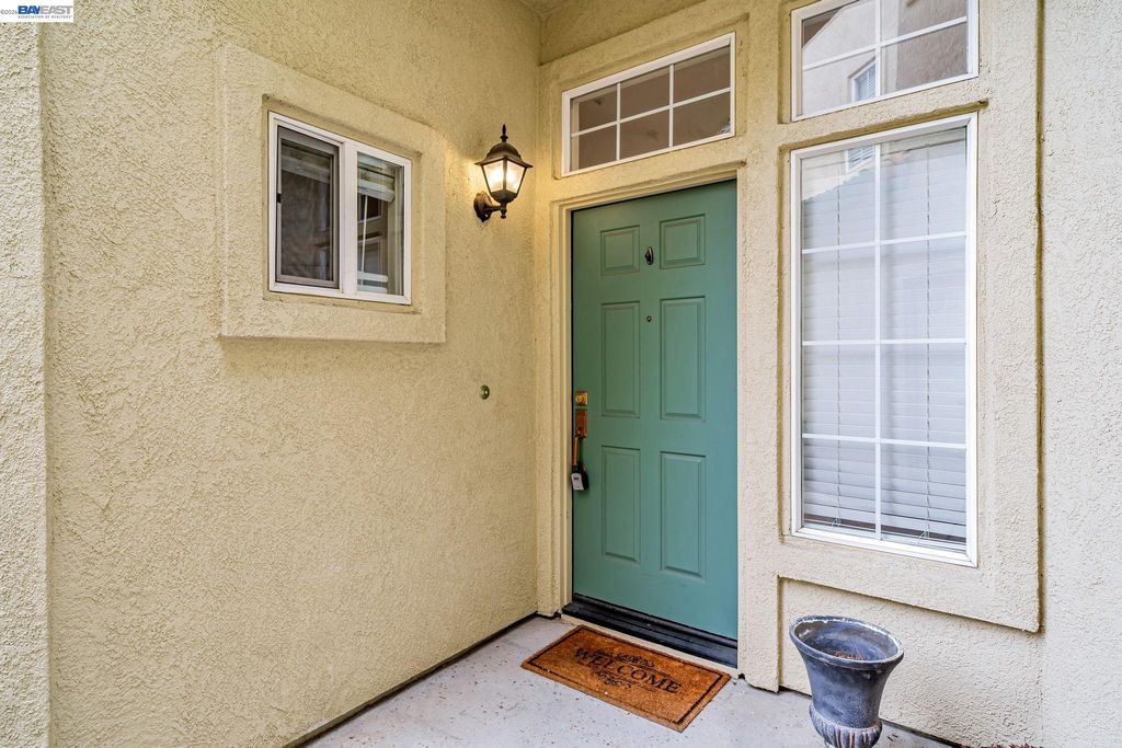 Photo of 4251 Lucero Ct, Pleasanton, CA 94588 (MLS # 41131885)
