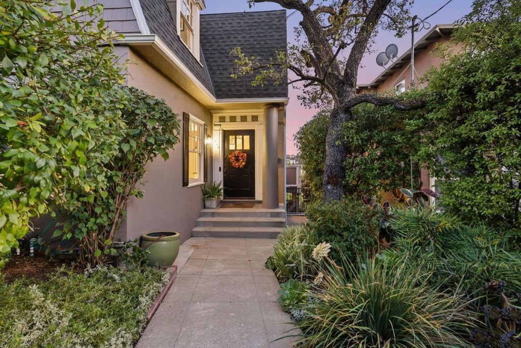 Photo of 240 Wildwood Avenue, Piedmont, CA 94610 (MLS # ML82024801)