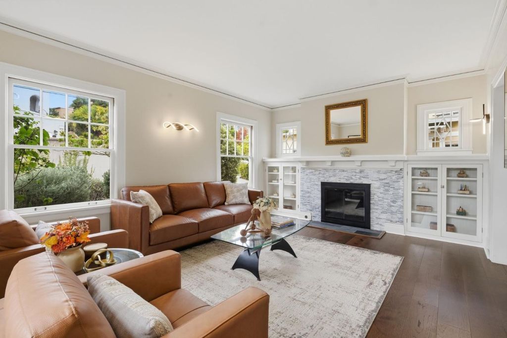 Photo of 240 Wildwood Avenue, Piedmont, CA 94610 (MLS # ML82024801)