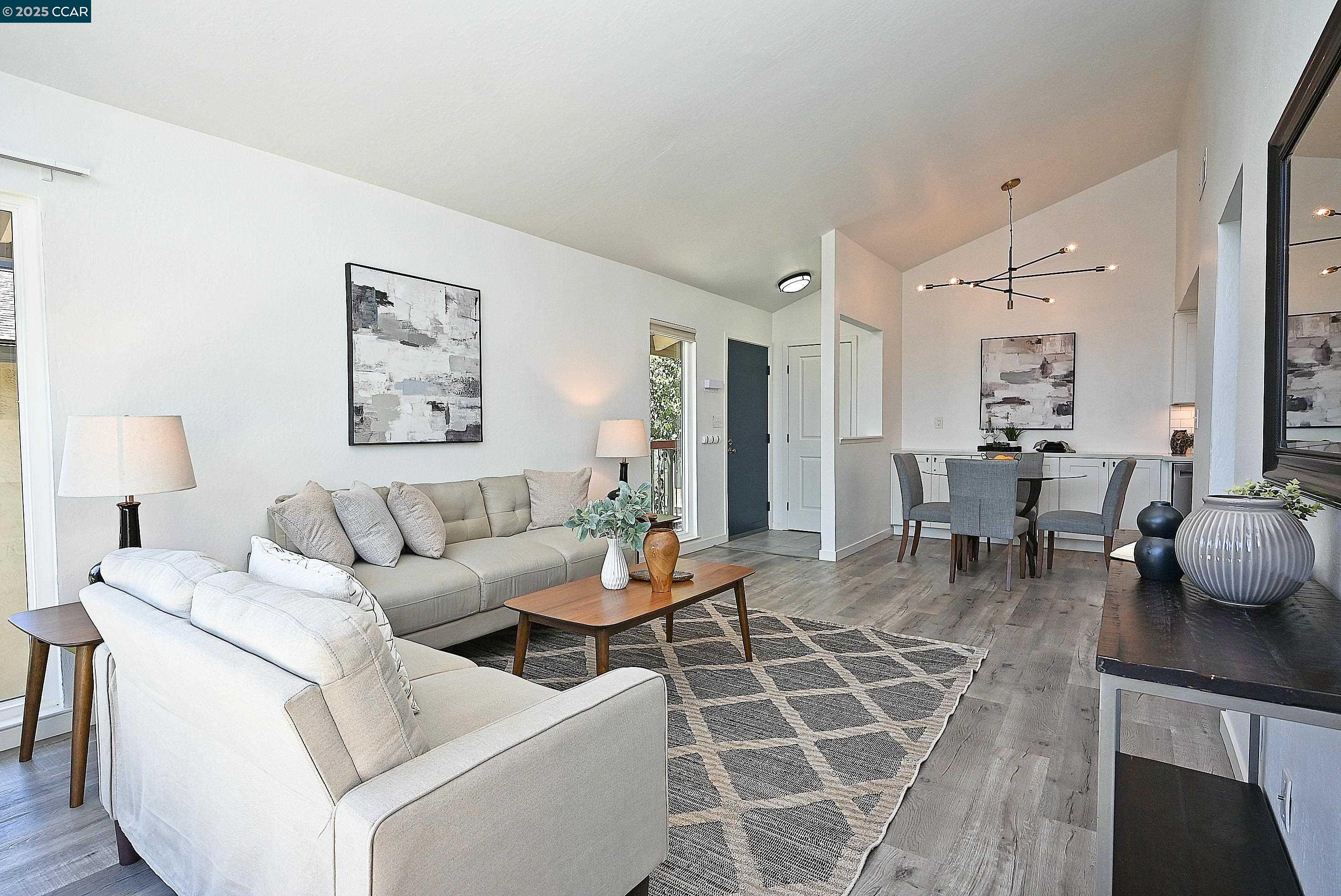 Pleasant Hill, California 94523, United States, 2 Bedrooms Bedrooms, ,2 BathroomsBathrooms,Residential,Active,187759