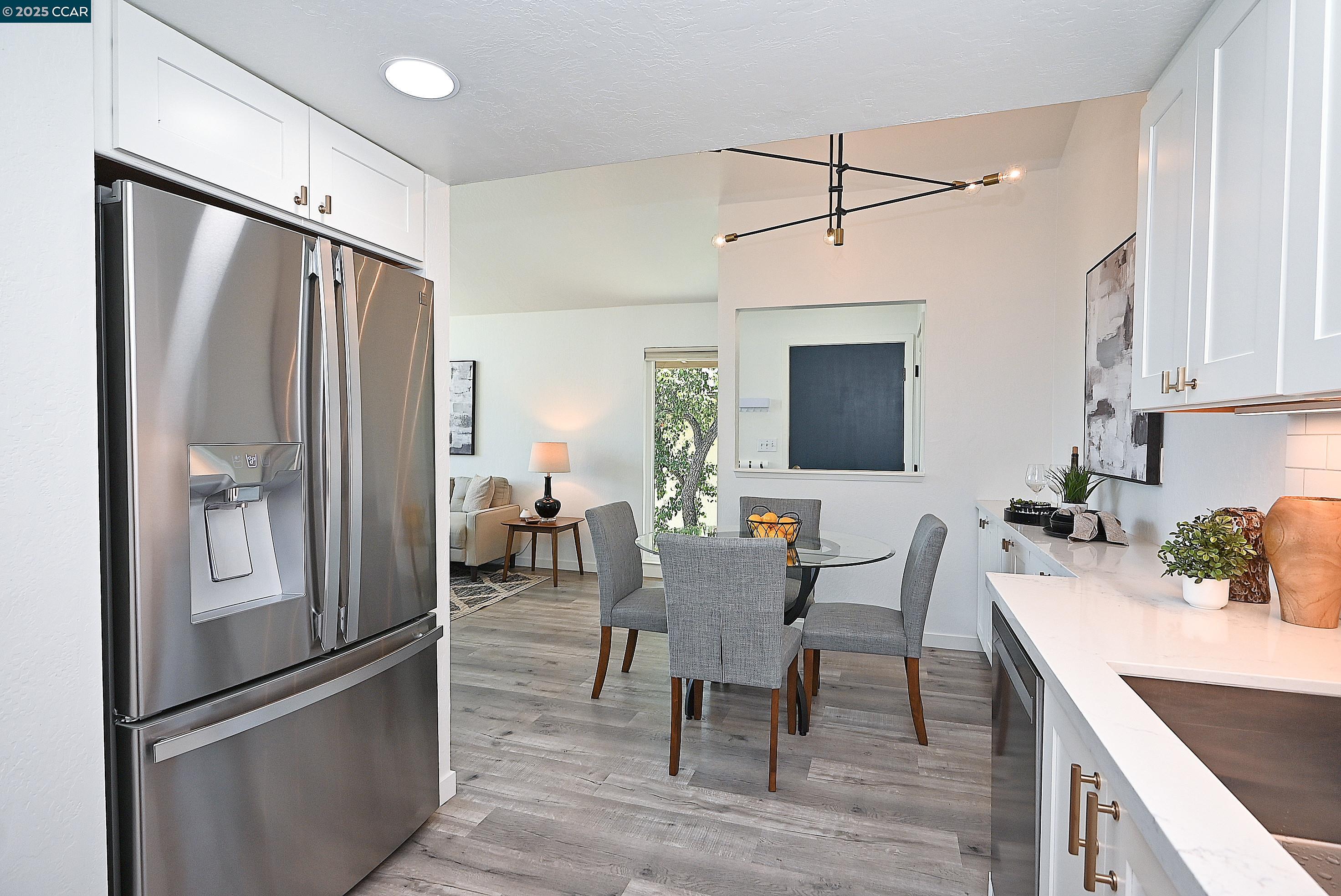 Pleasant Hill, California 94523, United States, 2 Bedrooms Bedrooms, ,2 BathroomsBathrooms,Residential,Active,187759