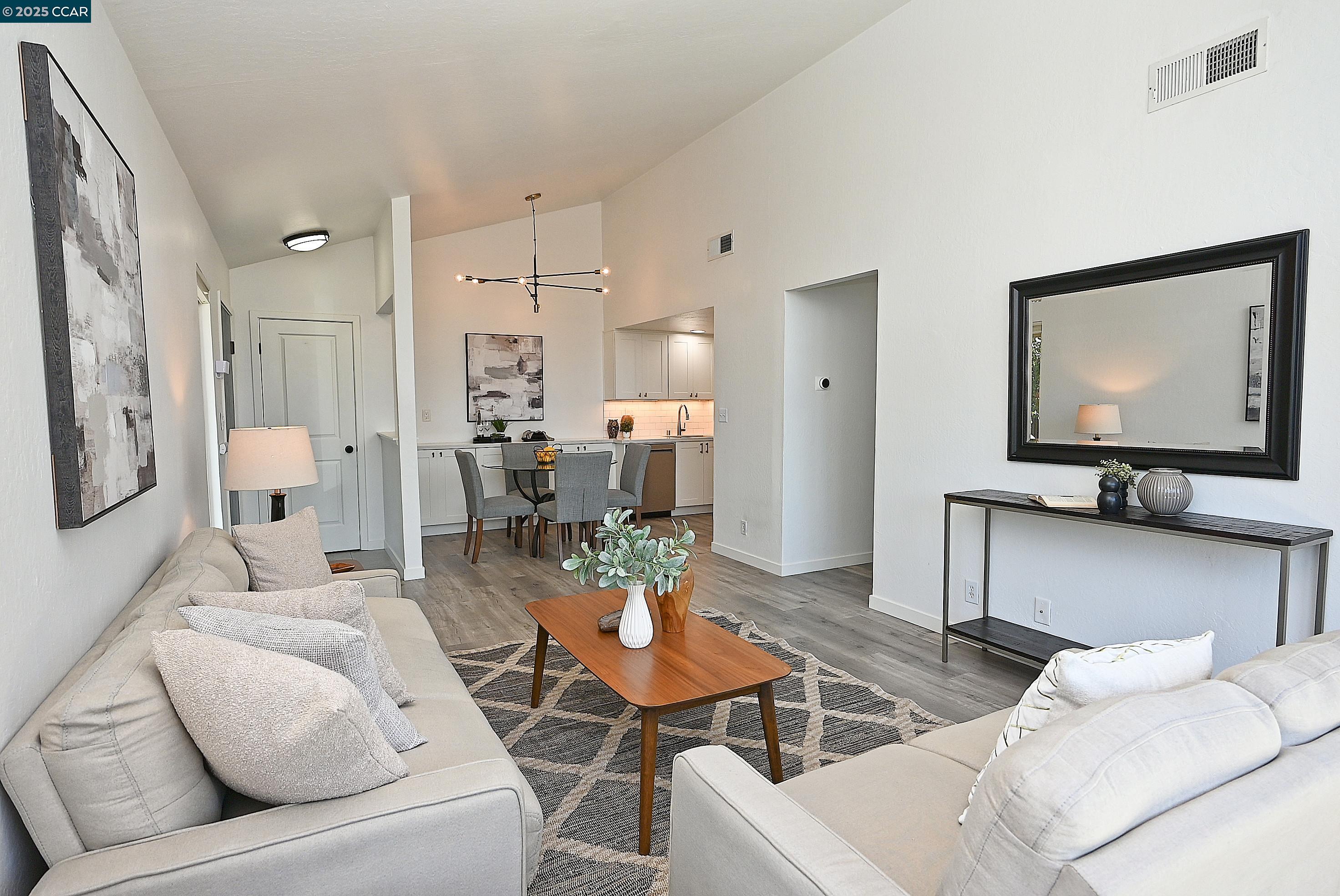 Pleasant Hill, California 94523, United States, 2 Bedrooms Bedrooms, ,2 BathroomsBathrooms,Residential,Active,187759