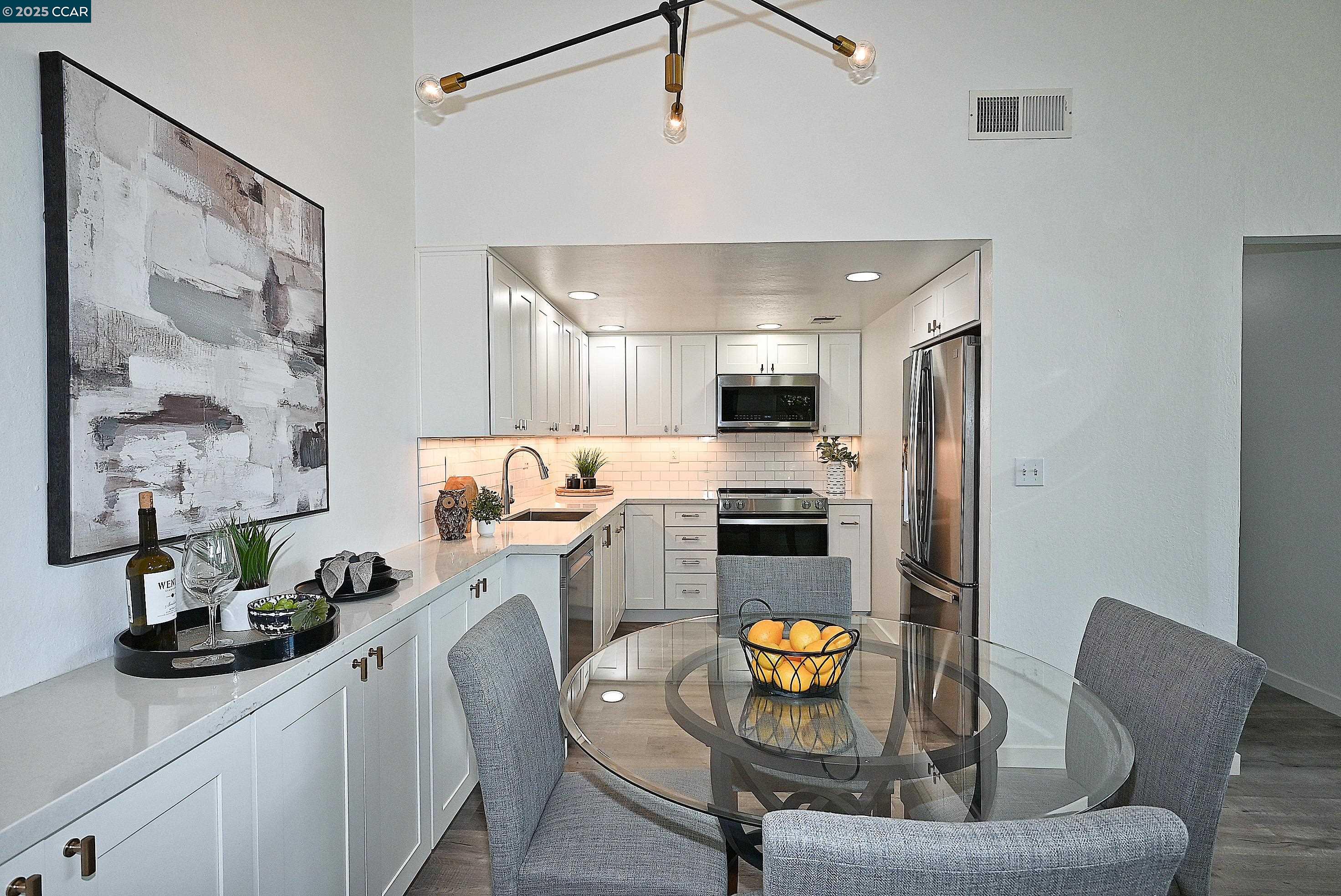 Pleasant Hill, California 94523, United States, 2 Bedrooms Bedrooms, ,2 BathroomsBathrooms,Residential,Active,187759