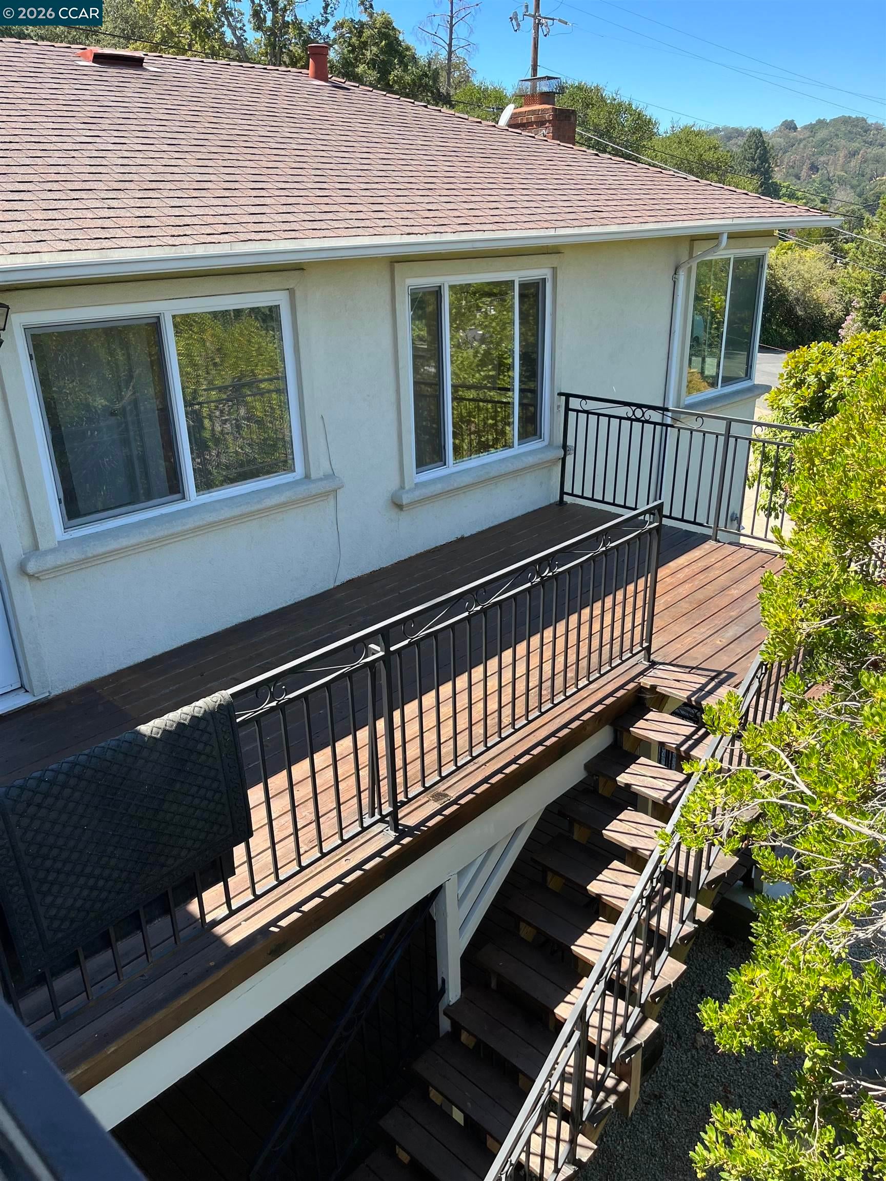 3692 Sundale