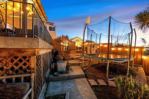 A home in San Leandro