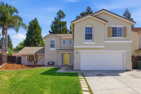 Photo of 9290 Briarberry Lane, Gilroy, CA 95020 (MLS # ML82045082)