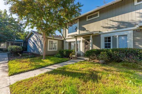 Photo of 1427 Mcquesten Drive #B, San Jose, CA 95122 (MLS # ML82027304)