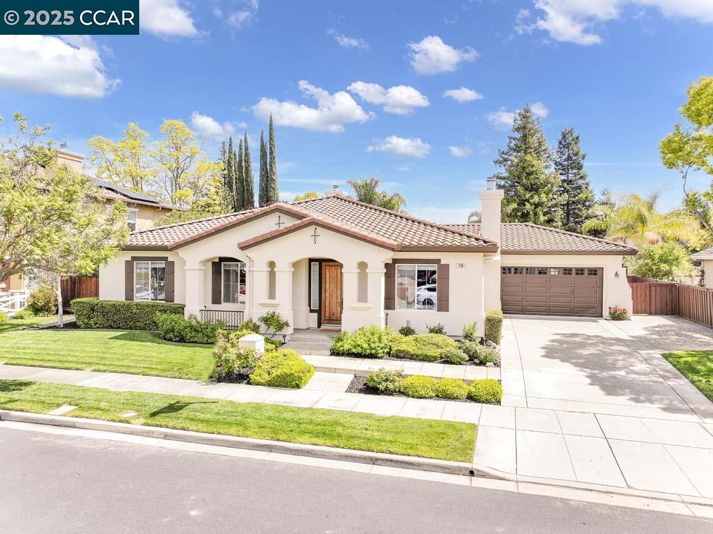 238 Prato Way