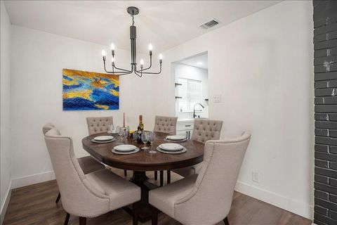 Photo of 4116 43rd Avenue, Sacramento, CA 95824 (MLS # ML82033337)