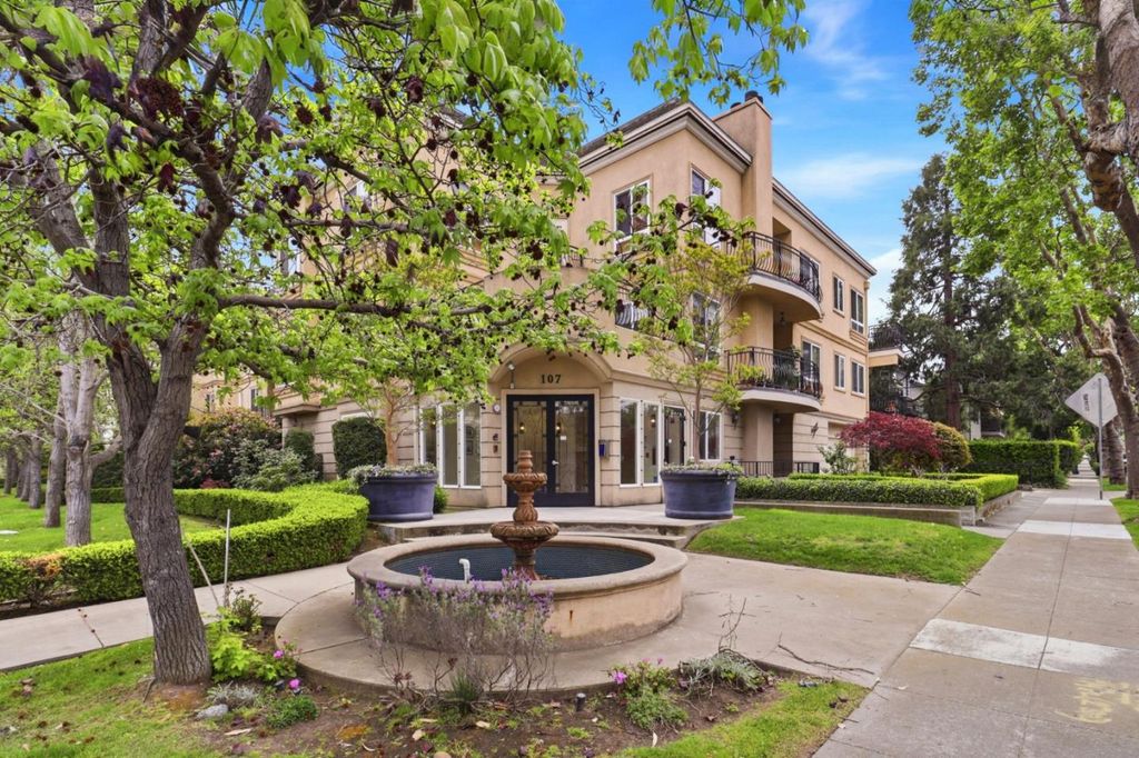 Photo of 107 El Camino Real #302, Burlingame, CA 94010 (MLS # ML82041082)