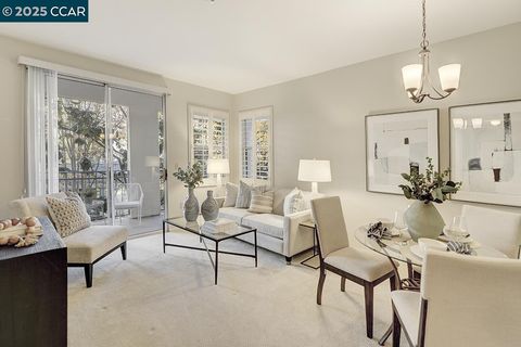 Photo of 1860 Tice Creek Dr #1239, Walnut Creek, CA 94595 (MLS # 41119148)