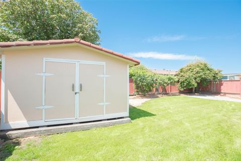 A home in San Leandro