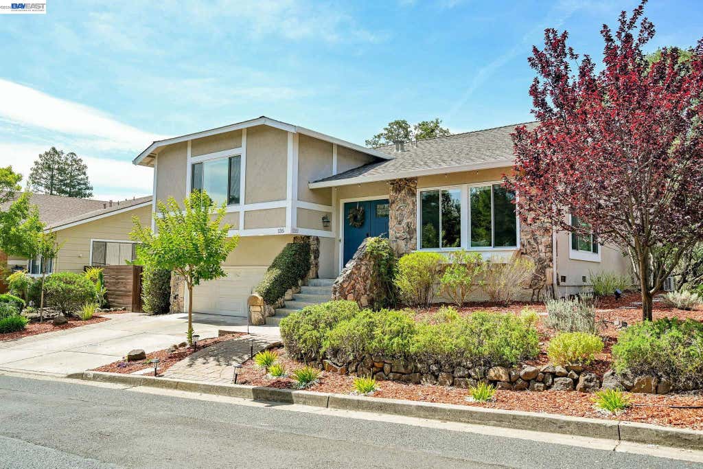 Photo of 135 Saint Germain Lane, Pleasant Hill, CA 94523 (MLS # 41143511)