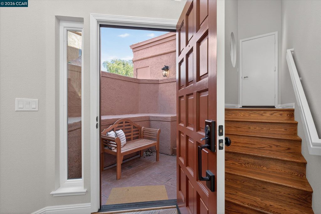 Photo of 4059 W Lakeshore Dr, San Ramon, CA 94582 (MLS # 41126986)