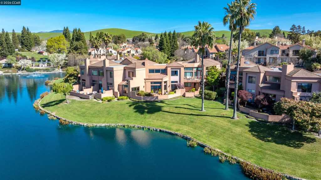 Photo of 4059 W Lakeshore Dr, San Ramon, CA 94582 (MLS # 41126986)