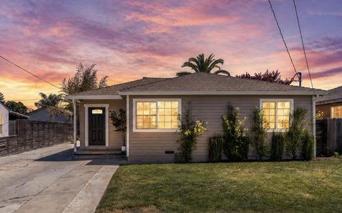 Photo of East Palo Alto, CA 94303 (MLS # ML82044879)