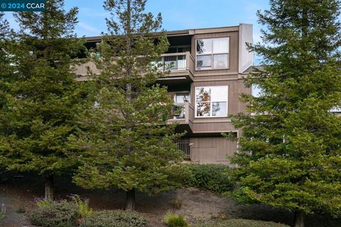 A home in Moraga