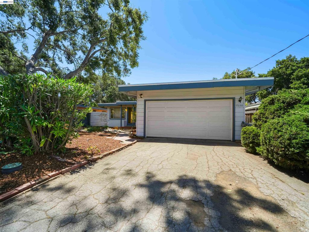 Photo of 4250 Ruthelma, Palo Alto, CA 94306 (MLS # 41135620)