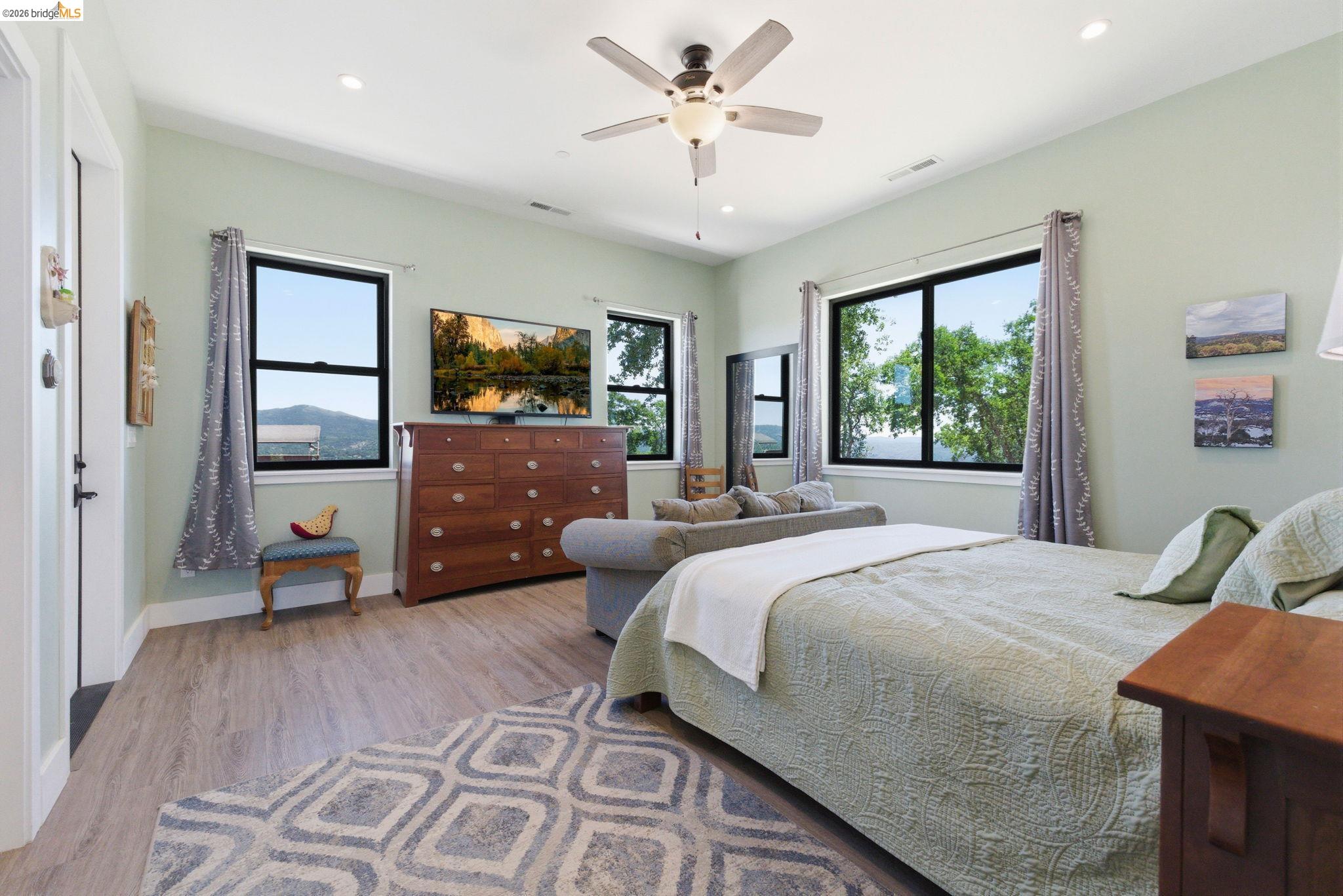 16010 Granite Park Rd, Sonora, CA, 95370, USA, 3 Bedrooms Bedrooms, ,4 BathroomsBathrooms,Residential,Active,16010 Granite Park Rd,41135067