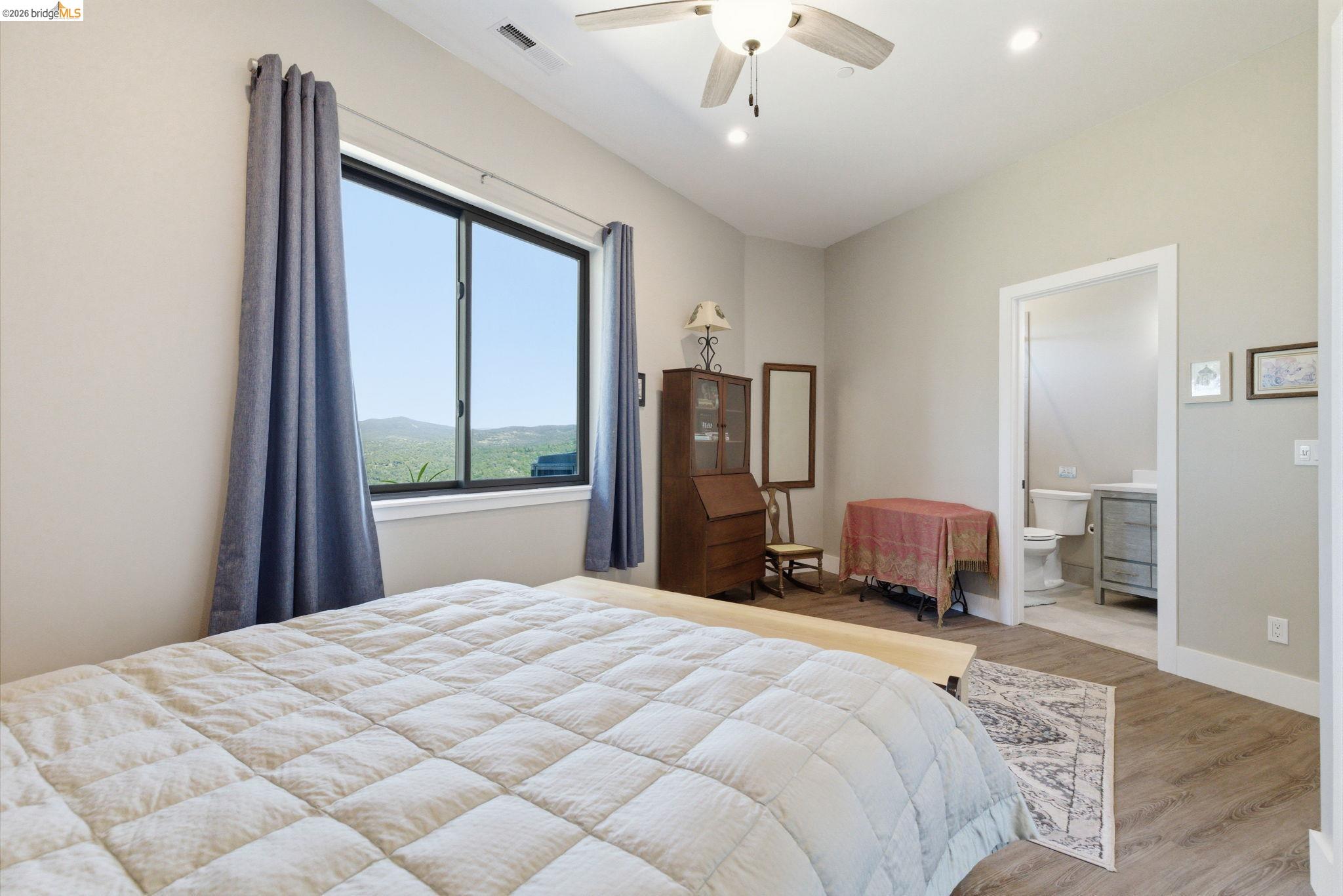 16010 Granite Park Rd, Sonora, CA, 95370, USA, 3 Bedrooms Bedrooms, ,4 BathroomsBathrooms,Residential,Active,16010 Granite Park Rd,41135067