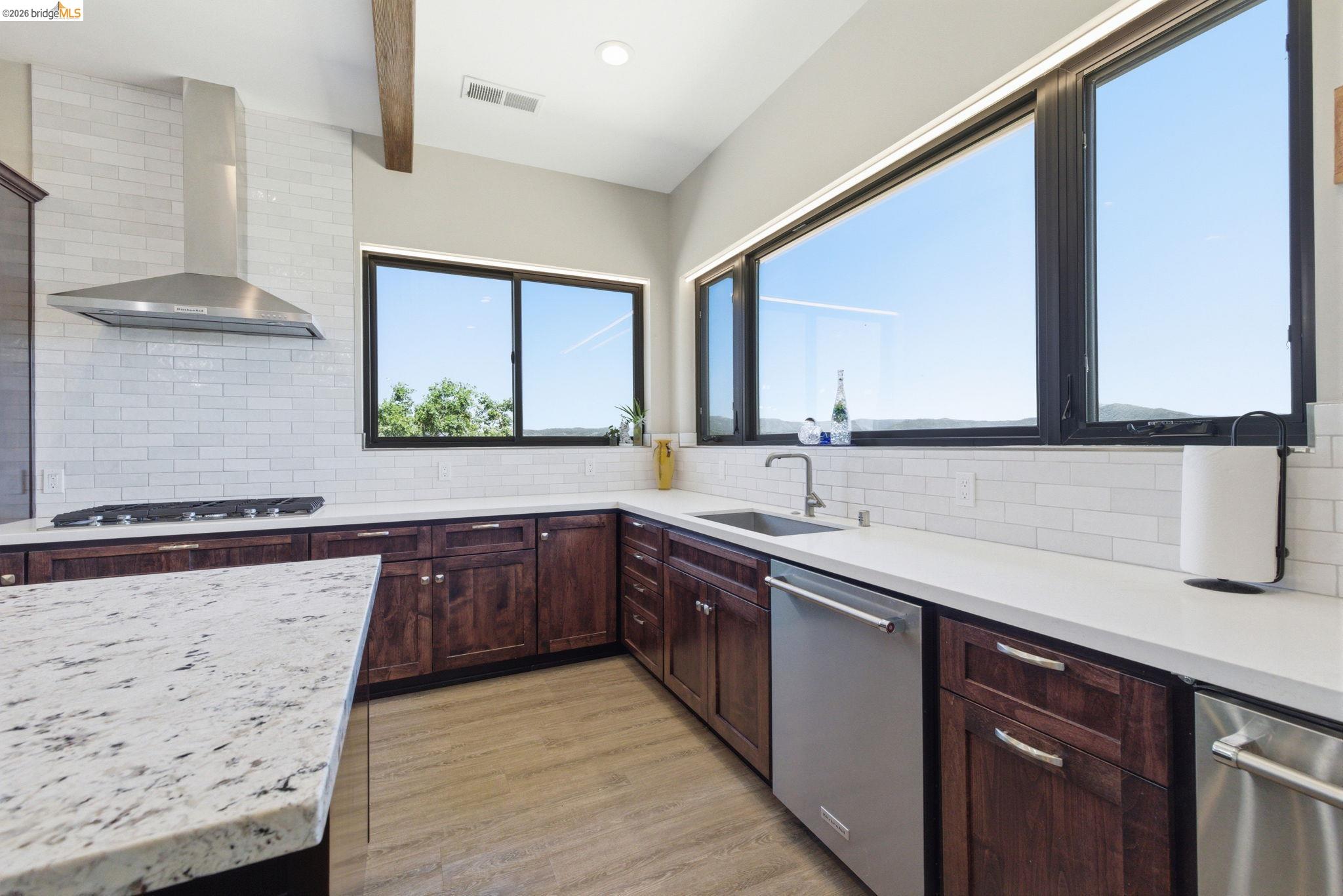 16010 Granite Park Rd, Sonora, CA, 95370, USA, 3 Bedrooms Bedrooms, ,4 BathroomsBathrooms,Residential,Active,16010 Granite Park Rd,41135067