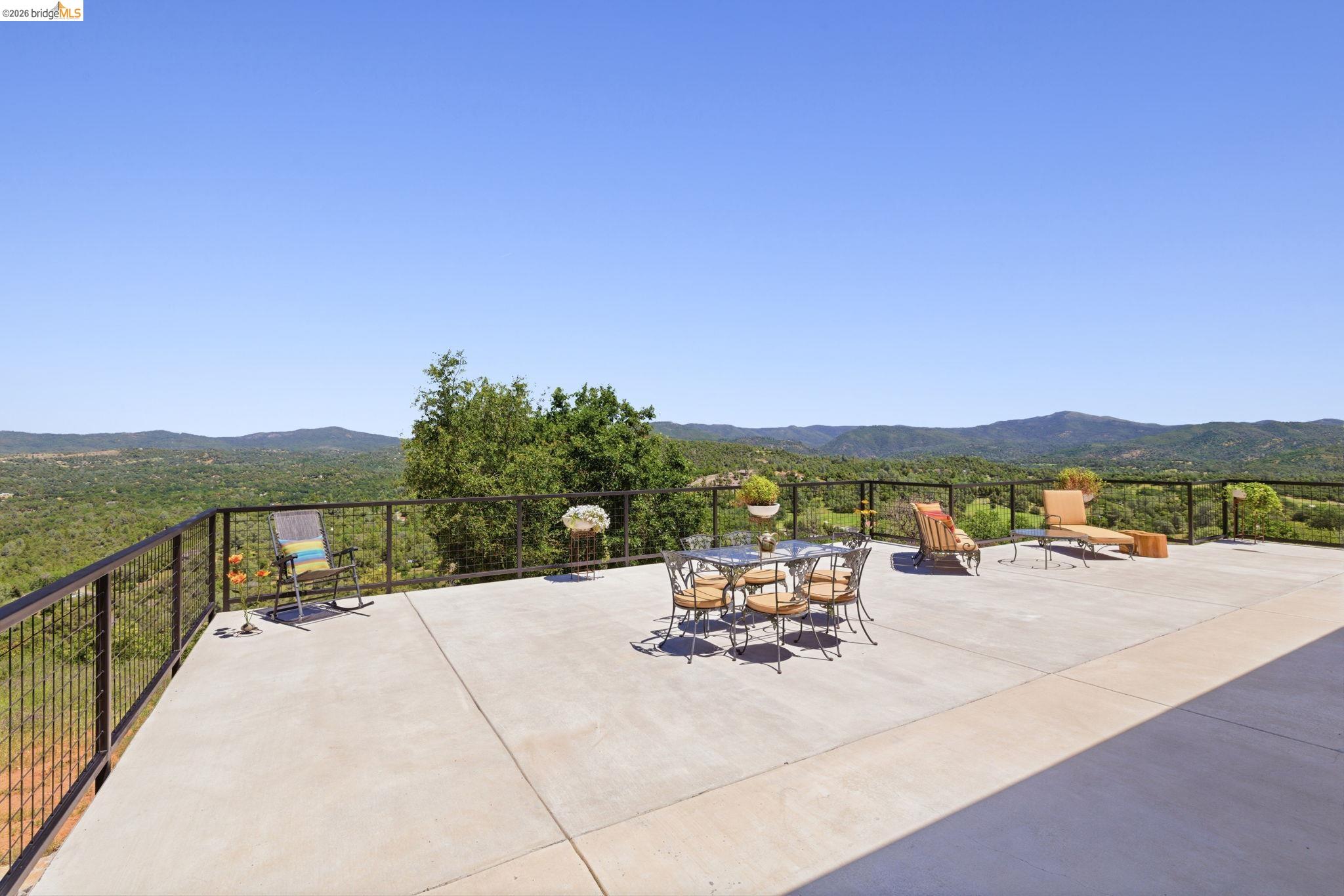 16010 Granite Park Rd, Sonora, CA, 95370, USA, 3 Bedrooms Bedrooms, ,4 BathroomsBathrooms,Residential,Active,16010 Granite Park Rd,41135067